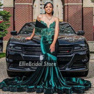 Dark Green Rhinestone Prom Dresses 2025 Crystal Sheer Neck Mermaid Evening Gowns Velvet Party Dress Gala Long Customized