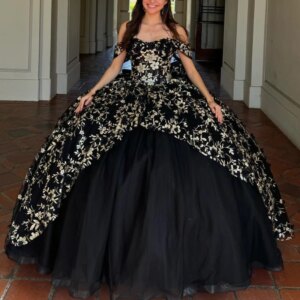 Customized Black Sparkly Quinceanera Dresses Off Shoulder Sequin Gold Appliques Lace Flower Beads Ball Gown Sweet 16 Dress Party