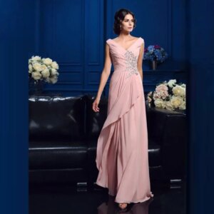 Pink Mother Of The Bride Dresses A-line V-neck Chiffon Appliques Beaded Plus Size Long Groom Mother Dresses Wedding Customized