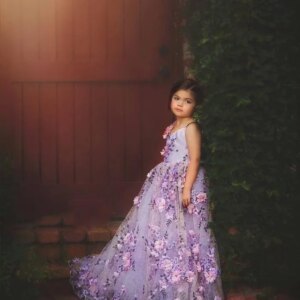 Purple Flower Girls Dresses For Weddings 3D Floral Appliques V Neck Pageant Princess First Communion Dress