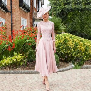 Pink Mother Of The Bride Dresses A-line 3/4 Sleeves Chiffon Lace Plus Size Short Groom Mother Dresses Wedding Customized