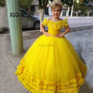 Customized Beautiful Yellow Ball Gown Flower Girl Dresses Short Sleeves 3D Floral A Line Little Girl Dress Long Gala Party Dress