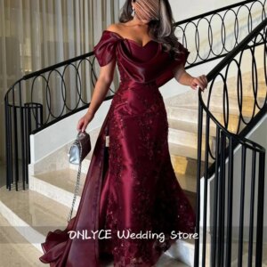 Elegant Burgundy Prom Dress 2025 Beading Appliques Luxury Birthday Party Gown Arabic Senior Prom Gown Robes Customized