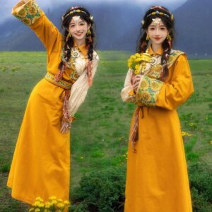 New Tibetan Style Women’s Yellow Robe Clothing Yunnan Lijiang Tibet Trip Shoot Ethnic Prairie Photo