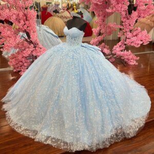 Sky Blue Shiny Ball Gown Quinceanera Dresses Off The Shoulder Beads Crystal Bow Tull Off Shoulder Sweet 16 Years Vestidos 15 De