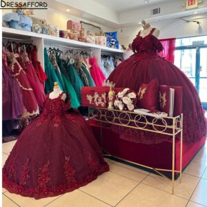 Pretty Burgundy Off Shoulder Quinceanera Dresses Beautiful 3D Flower Appliques Sexy Spaghetti Strap Lace-Up Luxury Prom Gowns