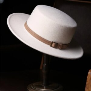 Elegant fashion flat hat men and women’s top four white felt hats