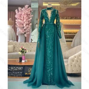 Emerald Green High Neck Formal Prom Dress Long Sleeves Detachable Train Sequined Appliques Evening Gowns