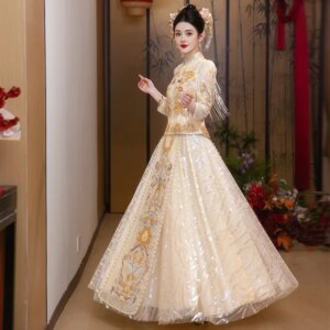 2025 Spring New V-neck Xiuhe New Tassels Chinese Wedding Dress Wedding Dress Slimming Dragon and Phoenix Coat Toasting Dress