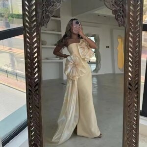 Elegant With Handmade Flower Details Modest Strapless Back Split Women Maxi Dress Nude Straight Long Formal Party Dresses