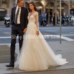 Elegant Silk Wedding Dresses Customised Bridal Gowns Lace Hollow Appliques Long Sleeve Formal Occasion Customized فستان الزفاف