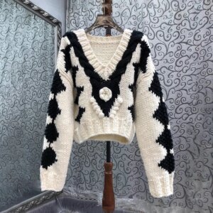 High Quality New Sweaters 2024 Autumn Winter Tops Women V-Neck Flower Deco Long Sleeve Beige Grey Soft Knitted Jumpers Clothing