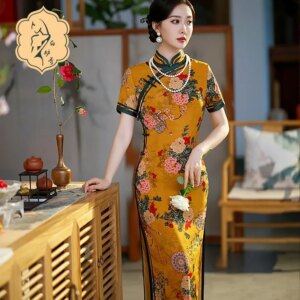 Women’s yellow stand collar long fashion flower luo Chinese style cheongsam