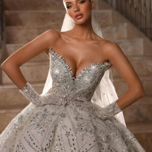 Luxurious Strapless Wedding Dress 2025 Shiny Beaded Bridal Gown Elegant Solemn Strapless Classic Ball Gown Vestidos De Novia