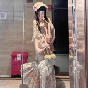 Eclectic Hanfu women’s pipa sleeve interlaced collar upper dress set
