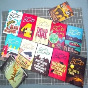 English mystery novel Agatha III 12 books and the first two issues do not repeat