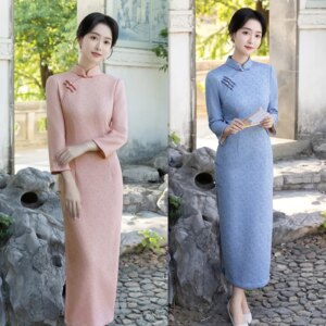 Old Shanghai Retro National Style Long 3/4 Sleeves Manli Velvet Cheongsam Qi Pao Autumn and Winter New Pure Color Chinese Skirt