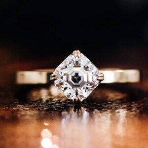 Provence 10K Yellow Gold Solitaire Ring With 6.5*6.5mm Asscher Cut GRA Moissanite Diamond For Women Hidden Halo Engagemen Ring