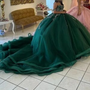 AQ216 Customzied Emerald Green Women Prom Occasion Dresses Off Shoulder Lace Applique Ball Gown Birthday Party 15 16 Quinceanera