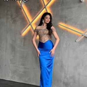 Classic Off-shoulder Prom Dress 2025 Sparkling Crystal Beaded Party Dress Graceful A-Line Satin Floor-Length Evening Gown Custom