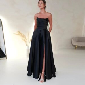 Classic Evening Dresses Simple Women Strapless Backless A Line High Quality Floor Length Customized Formal Event Wedding Gowns