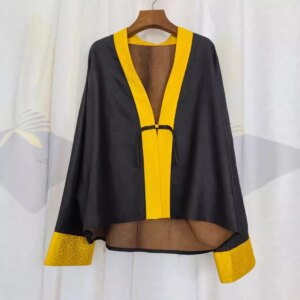 High Quality Xiangyun Yarn Contrast Color Song Dynasty Brocade Silk Short Coat Women’s Loose Irregular Batwing Sleeve Cardigan