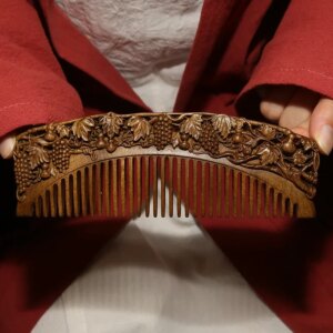 Golden Nanmu Comb Chinese Gift Cleaning Care Meridian Comb