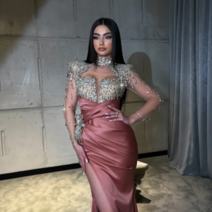 Luxurious Beaded Side Slit Prom Dress 2025 Sparkling Sequined Evening Dress Classic Long Sleeve Floor-Length Gown Customized