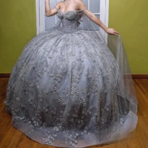 Gray Tassel Ball Gown Quinceanera Dresses With Cape Off The Shoulder Sequin Appliques Lace Beads Tull Sweet 16 Dress Vestido De