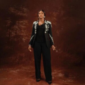 Black Women Pant Suits Customized Beaded Appliques Blazer Pants 2 Pieces Mother Formal Party Tuxedso Tailored Female Clothingh