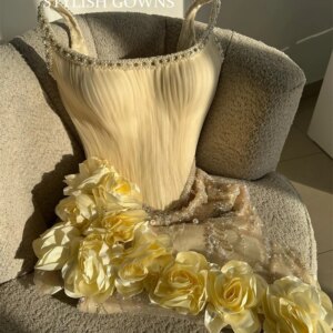 Customized Elegant Yellow Short Prom Dresses Sparkling 3D Flower Diamond Appliques Birthday Party Dresses Robe De Bal