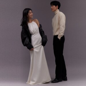 Halter Neck Simple Bridal Photo Shoot Dress Soft Satin Backless Sleeveless Sweep Train Elegant Mermaid Wedding Dress 웨딩드레스 G4964
