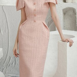 Tailor shop customizes light pink coarse tweed, small fragrant style, elegant buttocks wrapped dress