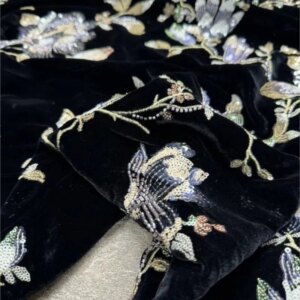 High-end custom-made heavy industry single embroidery silk velvet fabric old Qian wind armor coat