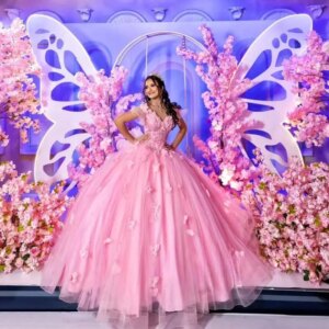 Customized simple Shiny Pink Off Shoulder Quinceanera Dres applique Tull Lace Bow vestidos de 15 Quinceanera 