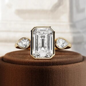 Lab Grown Diamond 3 Carat Emerald Cut E Color VS1 14K Yellow Gold Lab diamond 3 Stone Engagement Ring With IGI Certificate