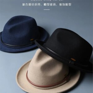 A rolled-up top hat for men black with edges