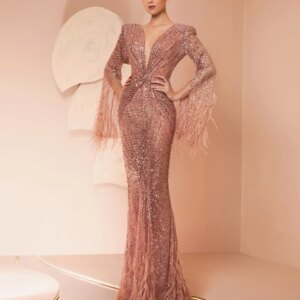 Stylish V Neck Featherred Mother Of The Evening Dress Customized Chic Shiny Cocktail Gown Dainty Beaded Celebrity Prom Wear