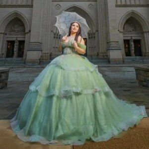Customized Luxury Green Quinceanera Dresses Appliques Lace Beads Bow Tull Tiered Princess Brithday Party vestidos de 15 años