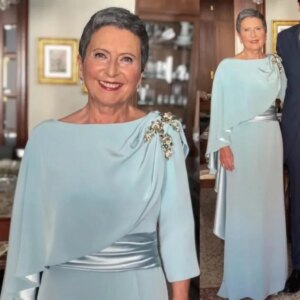 Elegant Long Mother Of The Bride Dress Straight Wedding Party Gown For Women Cape Sleeves Customized Formal Wear