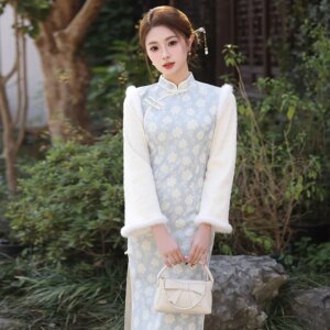Autumn and Winter New Chenille Stitching Two-Color Personality Inverted Big Sleeve Sweet Girl Long Cheongsam
