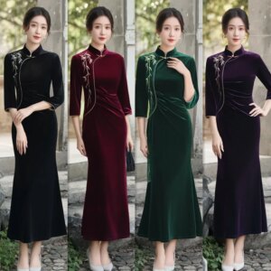 Old Shanghai National Style Improved New Chinese Long Velvet Fishtail Embroidered Cheongsam Qi Pao Autumn