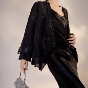 New Chinese heavy industry embroidery bead solid color thin coat light luxury fashion top