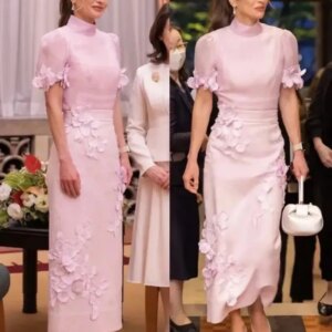 2025 Elegant Pink Mother of the Bride Dress 3D Flowers High Neck Ankle Length Formal Event Gowns Celebrations Party Gowns