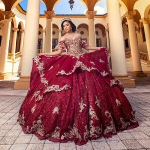 Red Shinny Beaded Lace AppliquesTulle Cape15 Dress Quinceanera Dresses 2025 Off the Shoulder Ball Gown Princess Formal Occasion