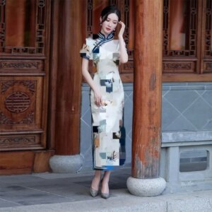 High Quality Real Silk Cheongsam Qipao 2024 New Short Sleeve National Fashion Chinese Style Young Girl Dress Long