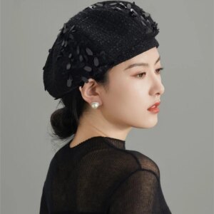 Autumn and winter new black Beret octagon children fashion splicing show small face