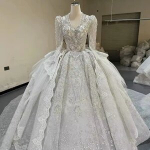 Vestido Novias Long Sleeves V Neck Beading Crystal Ball Gown Wedding Dress Lace Long Bridal Luxury Dress