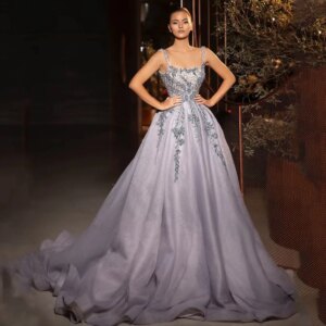 Charming Elegant Long Prom Dresses Sleeveless Appliques Sweep Train A-Line Women Formal Evening Party Gowns