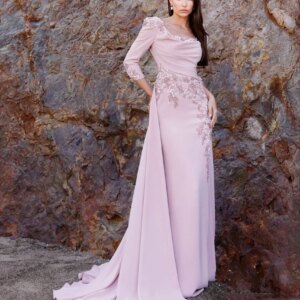 Romantic Satin Evening Dresses Lace Beads Square Neck Women Prom Gowns Sweep Train Customized Mother of Bride Wedding Gowns